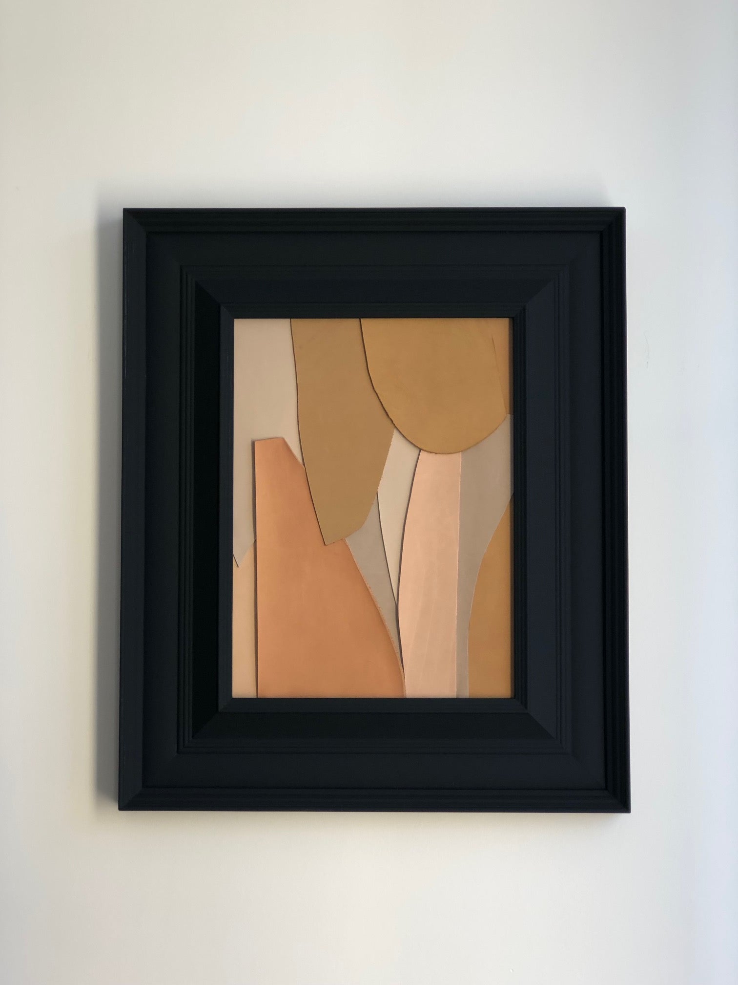 COLLECTION CUIR. Composition abstraite 60x50